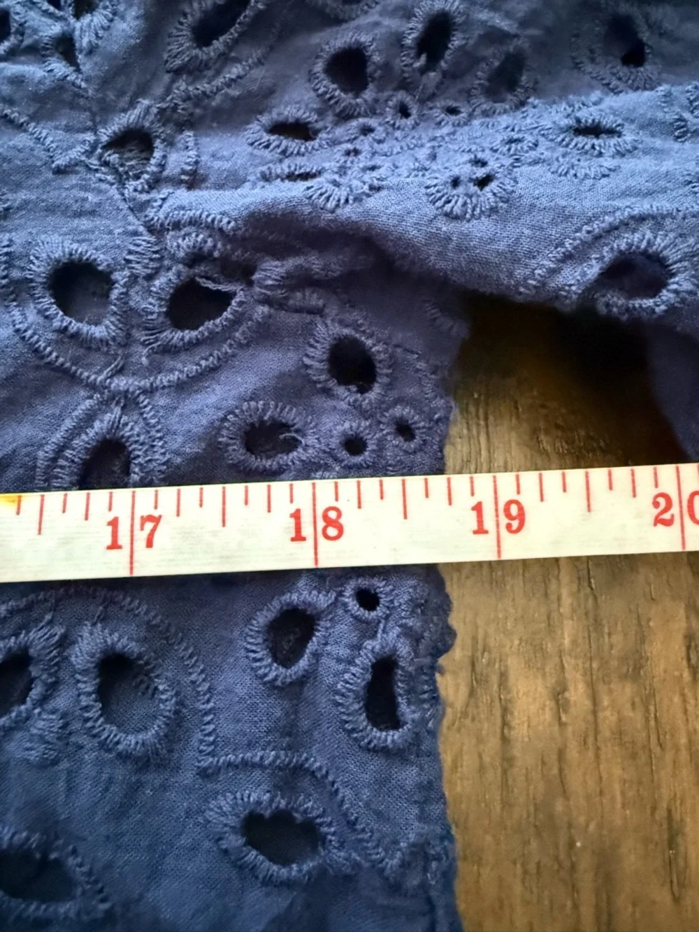 Sz Med Navy Blue Eyelet Button-Up Scalloped Edge Shirt